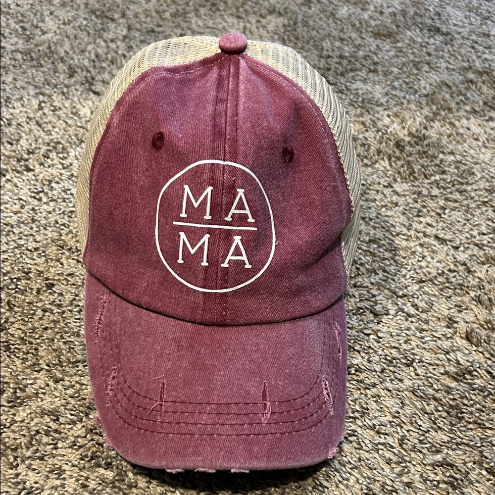 Mama hat